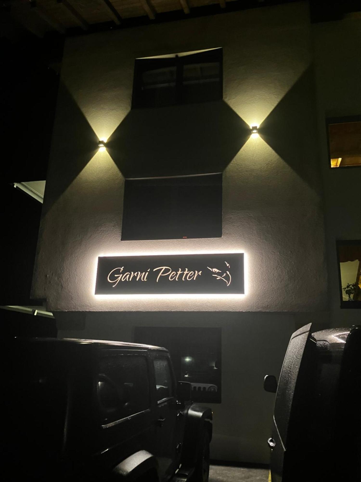 ホテル Garni Petter カップル エクステリア 写真